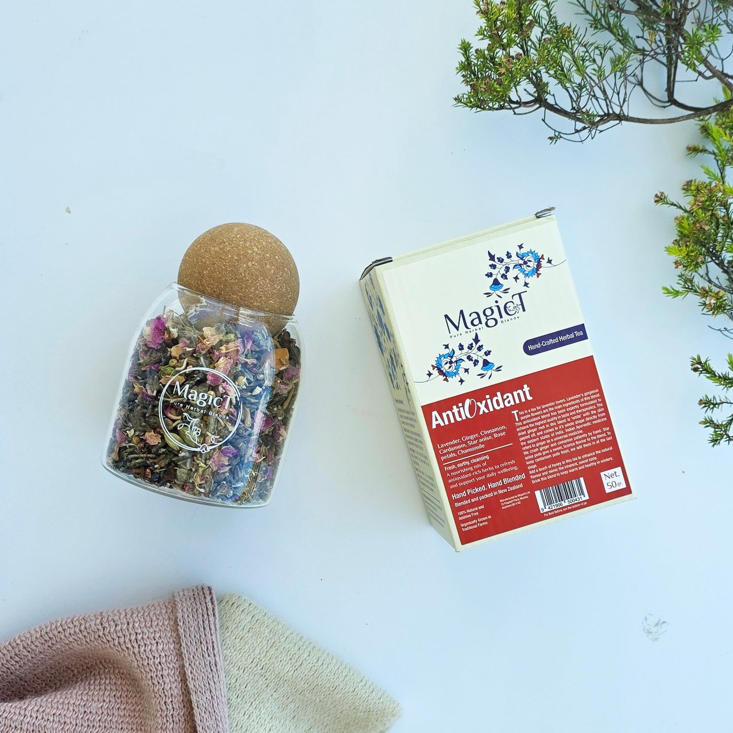 Antioxidant: Lavender, Cinnamon, Ginger, Cardamom, Chamomile, Star anise and Rose petal